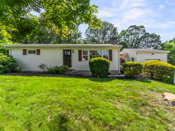 8 Sky Edge Drive, Bethel, CT 06801