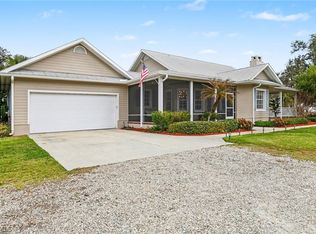 23150 N River Rd, Alva, FL 33920