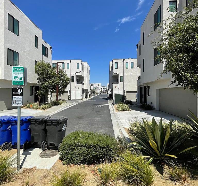 1st image of 2002 Vela Ln