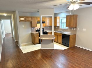 924 W Coffin St #202, Denison, TX 75020