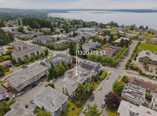 1320 Fir St #104, White Rock, BC V4B 4B2