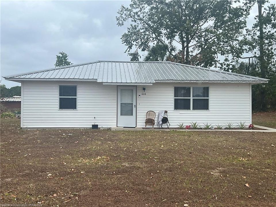 1st image of 608 Bowman Ave