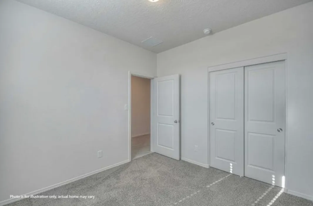 3 bed, 1281 sqft, $2,300 — Photo 3