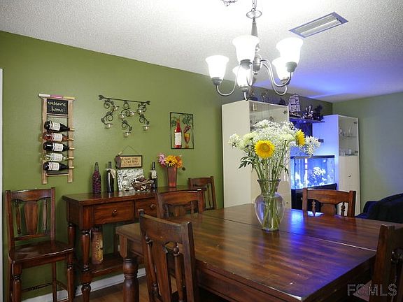 5th image of 28 Black Alder Dr