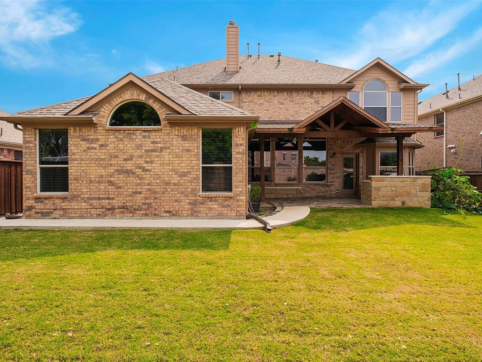 10070 Teal Hollow Dr — Photo 2