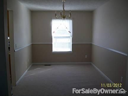 Family Rm/Ceiling Fan/Gas Log Fireplace