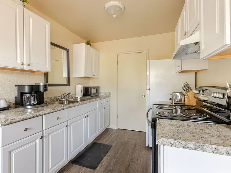 1329 E San Ramon Ave — Photo 76