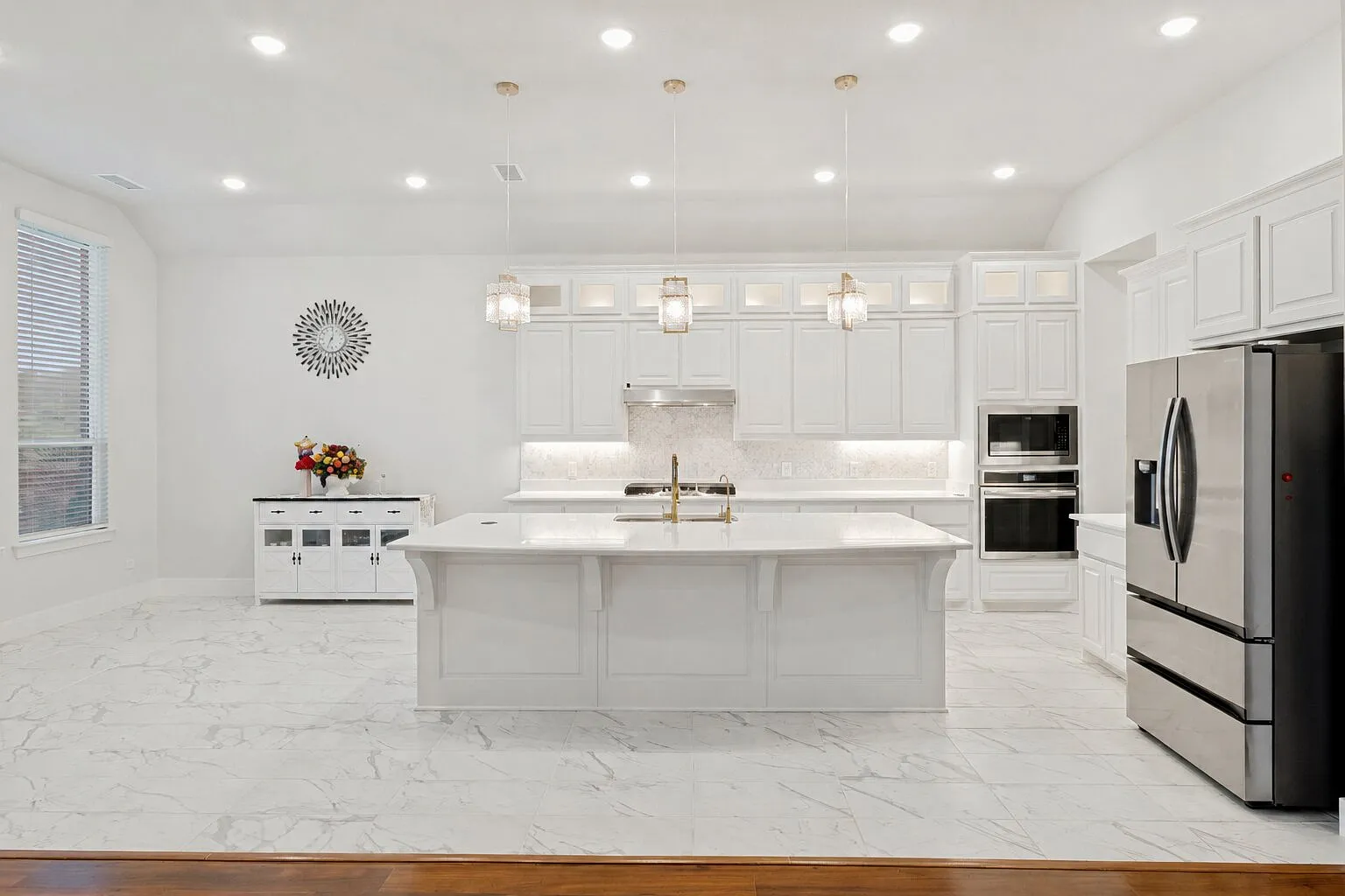 4 bed, 3.5 bath, 2808 sqft, $3,000 — Photo 4