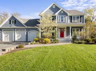 1 Clinton Dr, Rehoboth, MA 02769