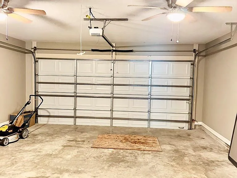 3310 Legacy Ln — Photo 23