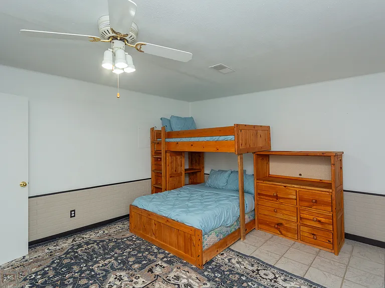 610 W Hermosa Dr — Photo 44