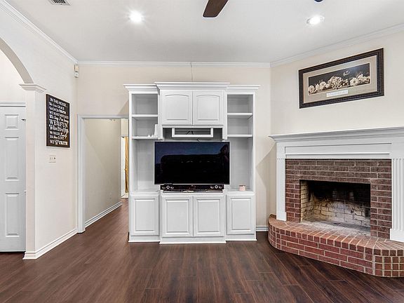 4th image of 309 Senter Ave