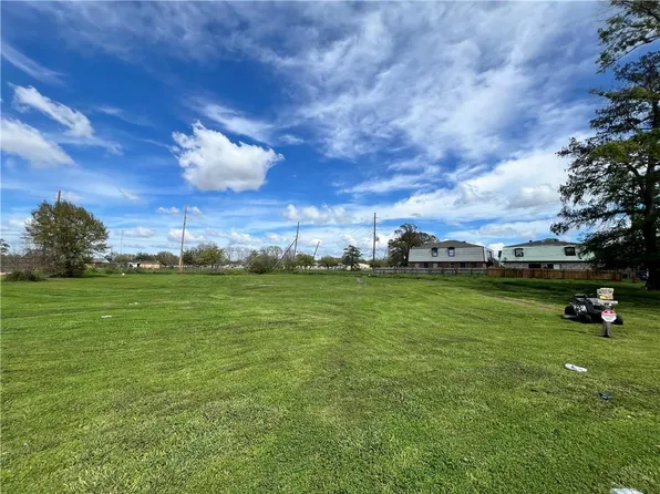 23A Justin Ln, Harvey, LA 70058