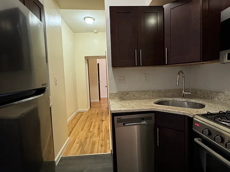 517 W 111th St #2D — Photo 2