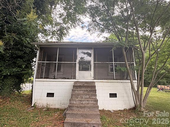 2nd image of 430 E D St