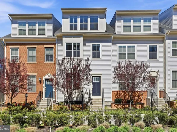 7140 Banbury Dr, Hanover, MD 21076