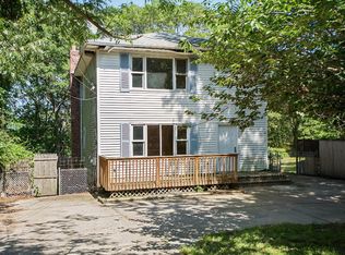 87 Berkshire Dr, Farmingville, NY 11738