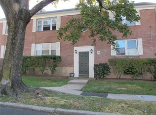 29 Standish Rd APT 1, Stamford, CT 06902