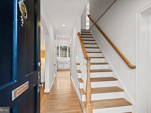5th image of 5007 Baltimore Ave