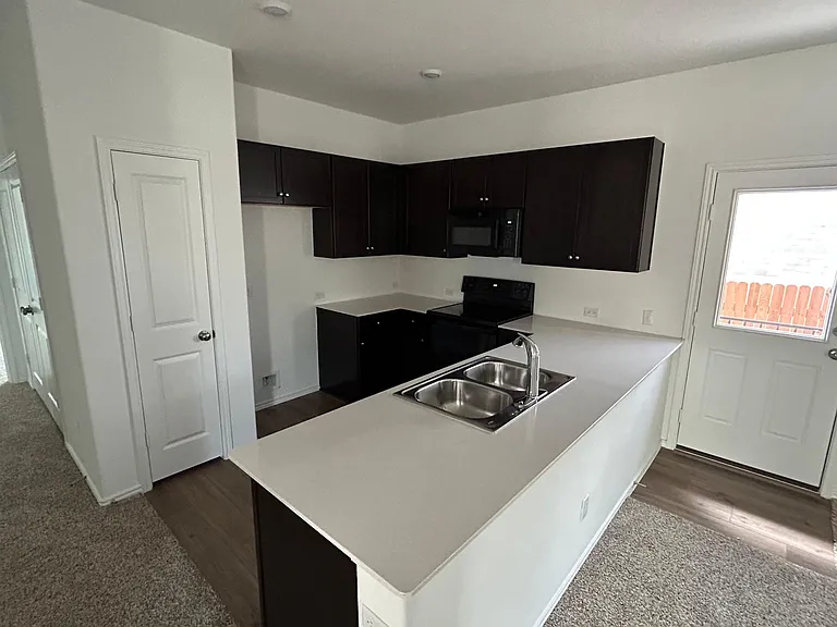 237 Standing Rock Ln — Photo 4