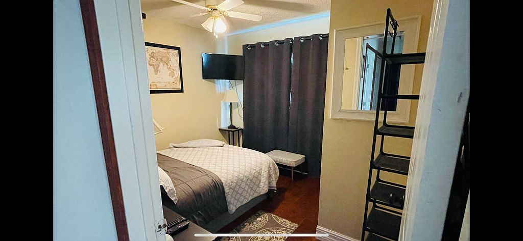 6230 Balsam St - Property Image
