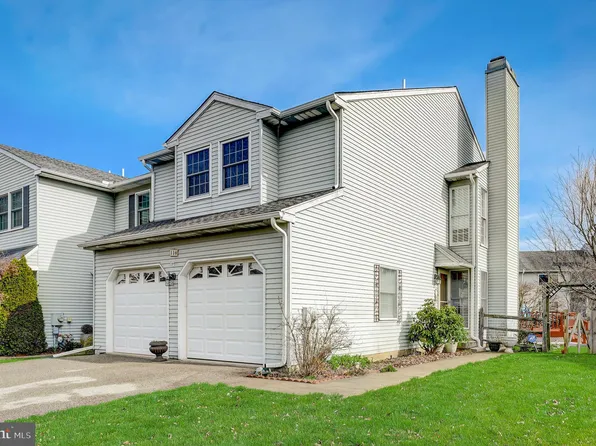 110 Red Haven Dr, North Wales, PA 19454