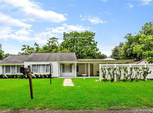 920 Merry Ln, Wharton, TX 77488