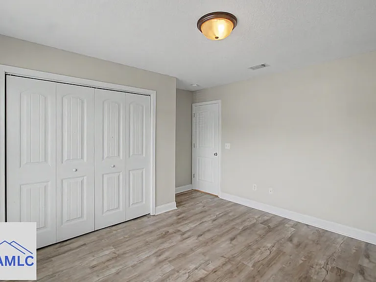 624 Amhearst Row — Photo 21
