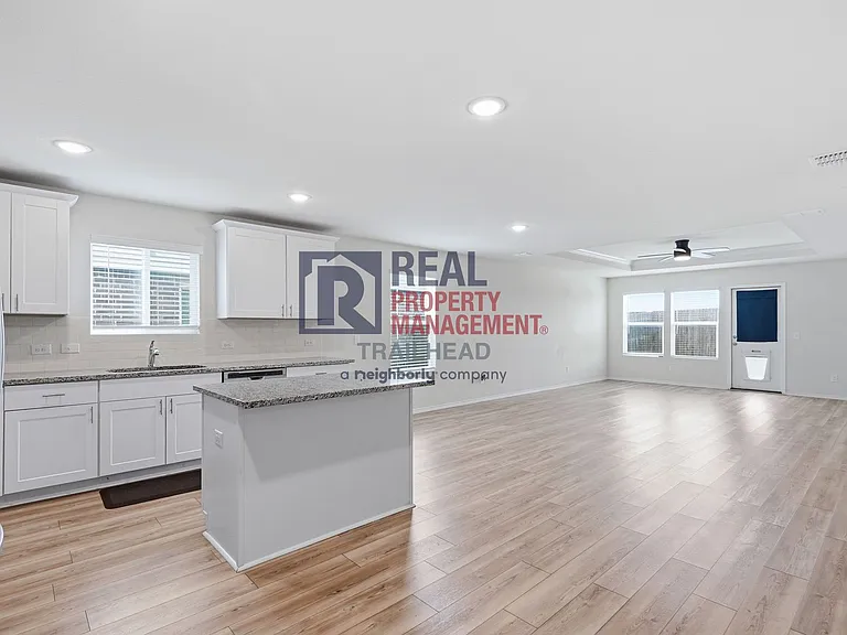 4501 Greenham Ln — Photo 6