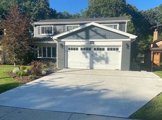 755 Ridge Rd, Highland Park, IL 60035