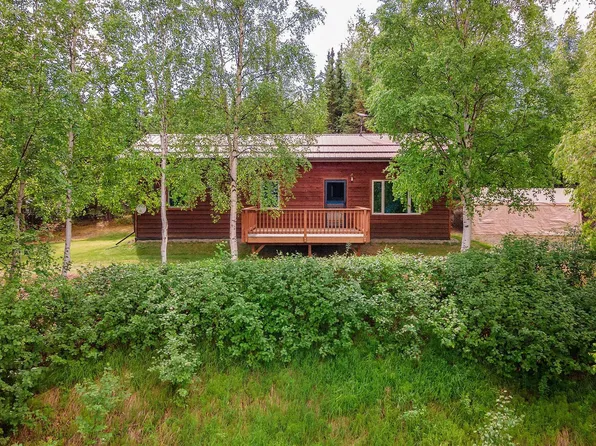 139 Chicago Bear Ln, Fairbanks, AK 99712