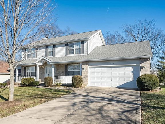 2nd image of 319 Hickory Wood Ct