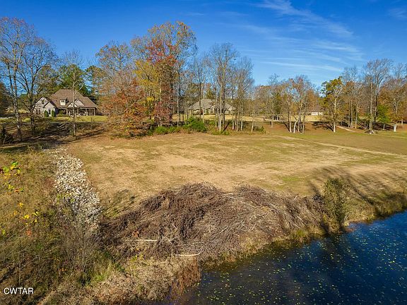 2nd image of 173 Waterford Dr