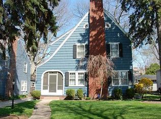 2734 Goddard Rd, Toledo, OH 43606