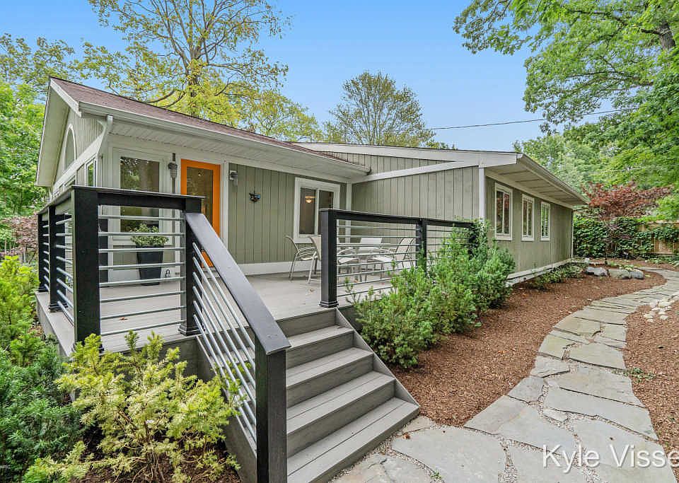 3645 Reeds Lake Blvd SE, Grand Rapids, MI 49506 Zillow