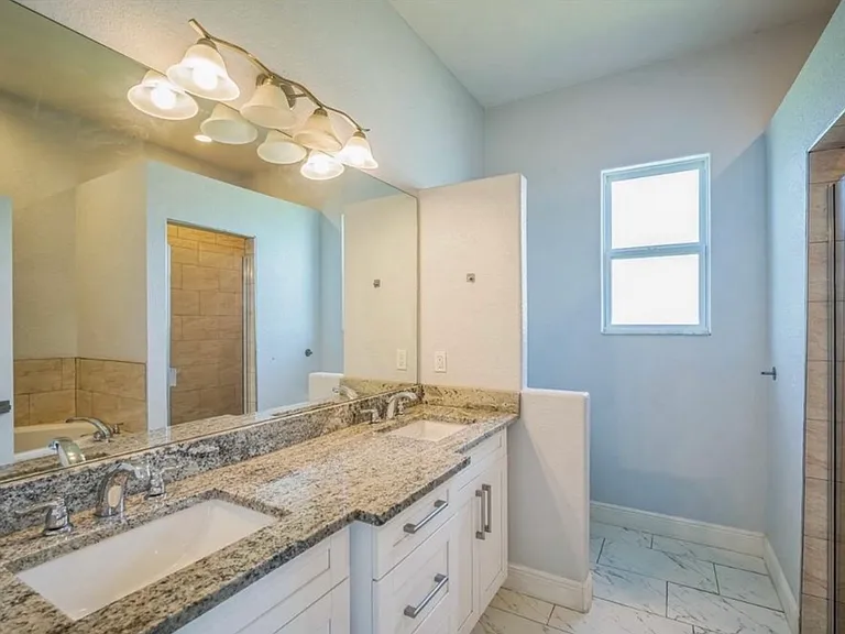 10517 Camelia Dr — Photo 15