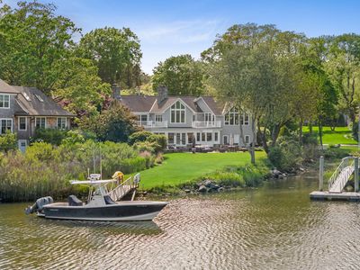 25 Five Mile River Road, Darien, CT, 06820