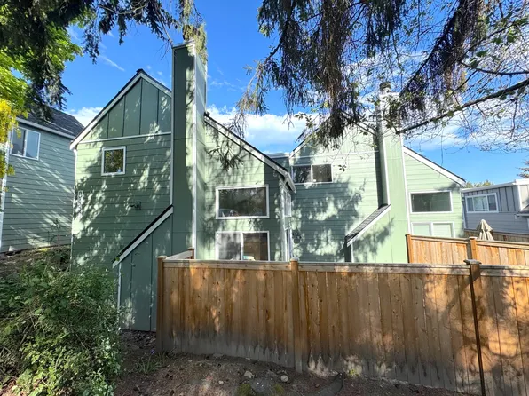 8430 26th Ave SW #1-C, Seattle, WA 98106