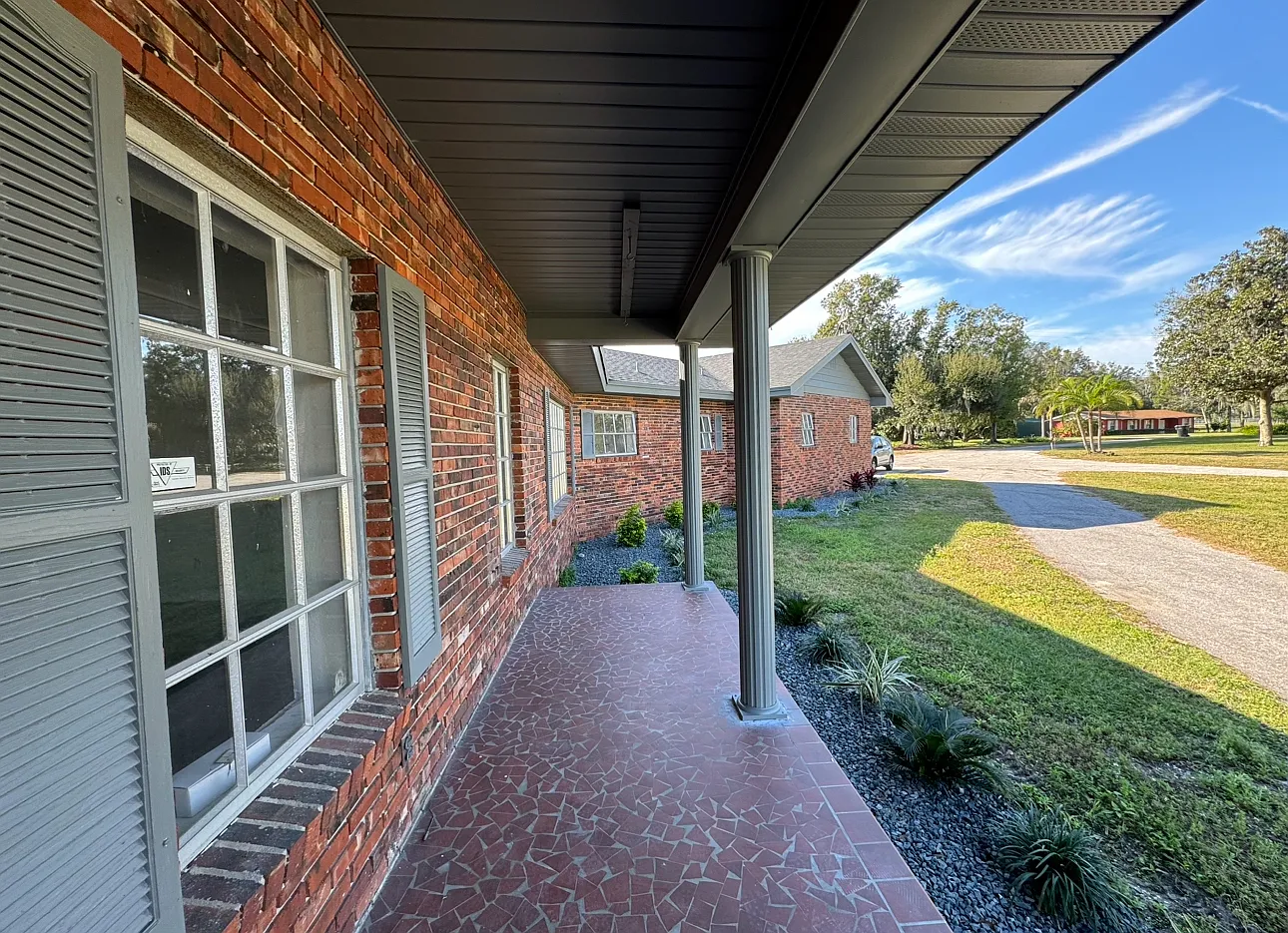 5 bed, 3195 sqft, $3,900 — Photo 2