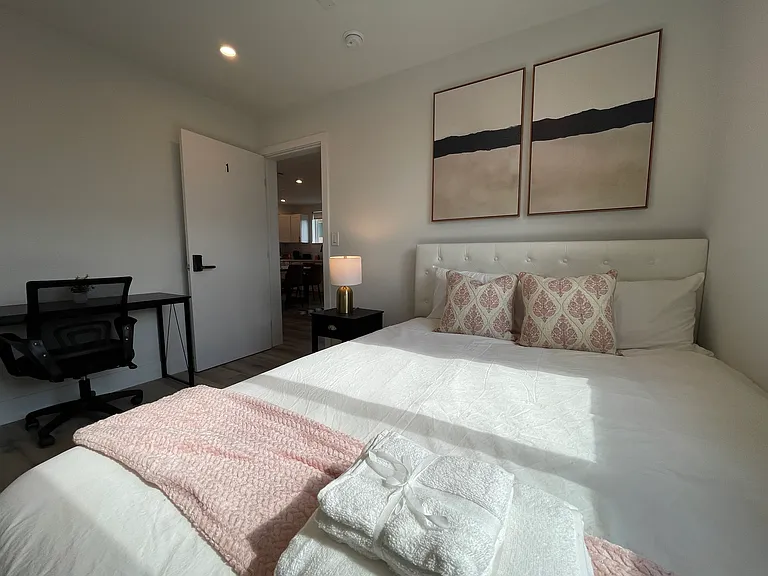 1377 W 36th Pl, Los Angeles, CA 90007 — Photo 13