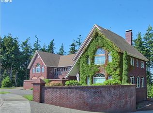 1810 Alder Ridge Dr, North Bend, OR 97459