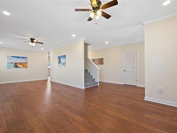 4th image of 2618 Marlboro Ave