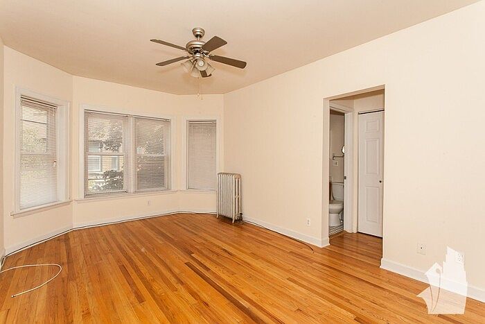 1st image of 3928 N Pine Grove Ave #G