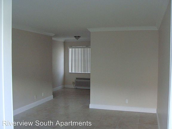 2nd image of 901 NE 18th Ct APT 214