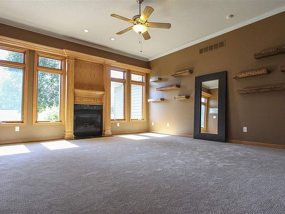 3rd image of 3942 Wynnewood Dr