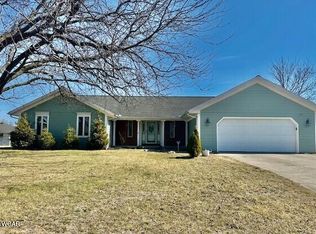 748 Queensbury Dr, Lima, OH 45804