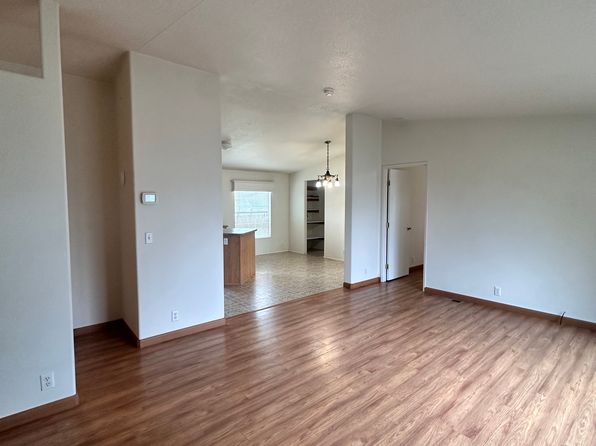 (undisclosed Address)