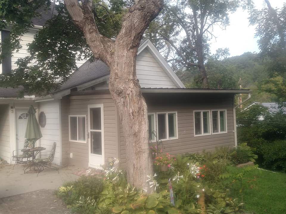 2nd image of 109 Old Sparta Pike