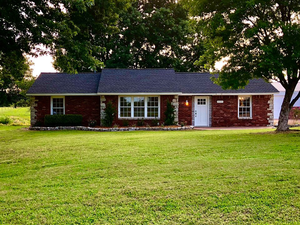 1st image of 15101 Barton Dr