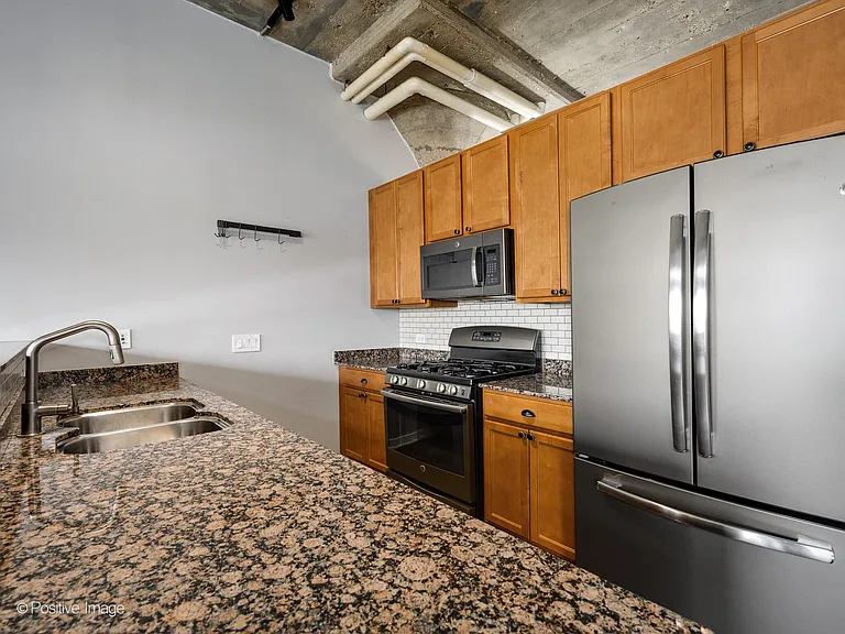 1151 W 14th Pl #137 — Photo 8